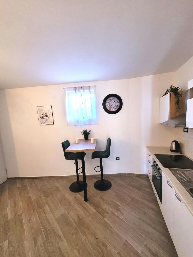 Kupinica Apartment Vinišće Exteriör bild