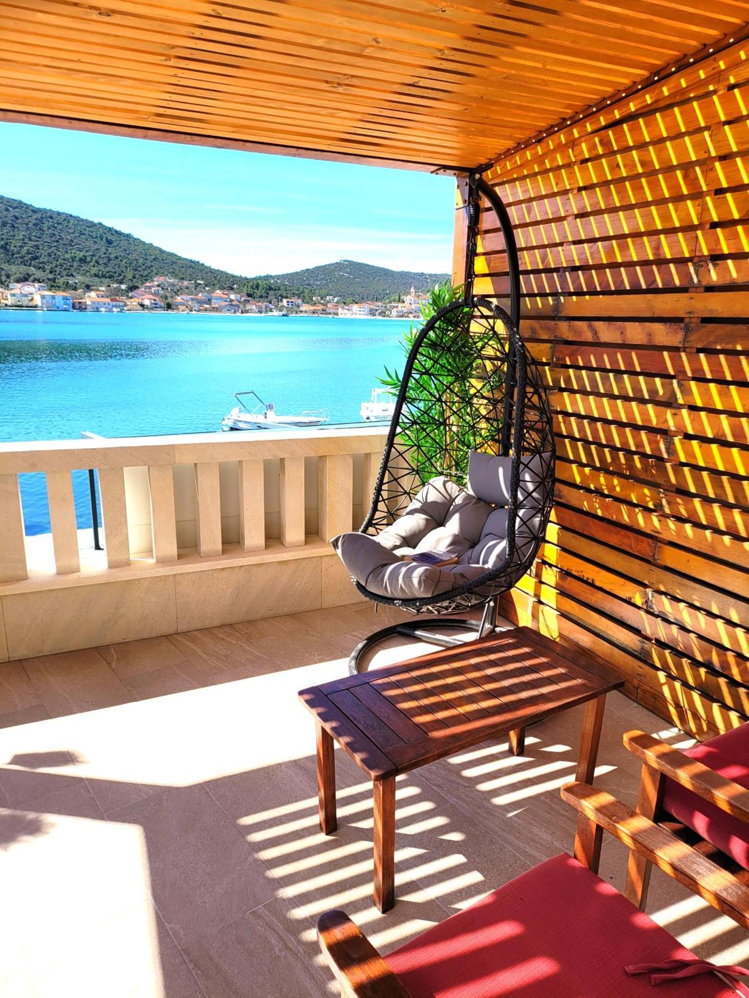 Kupinica Apartment Vinišće Rum bild